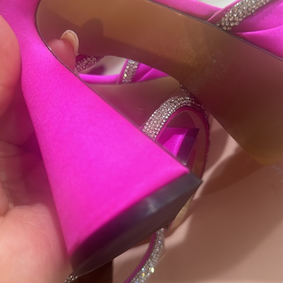 Mach and Mach double crystal bow satin platform pump - Picture 11 of 11